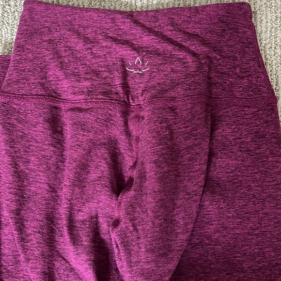Beyond Yoga Space dye 7/8 leggings size S - Picture 3 of 8